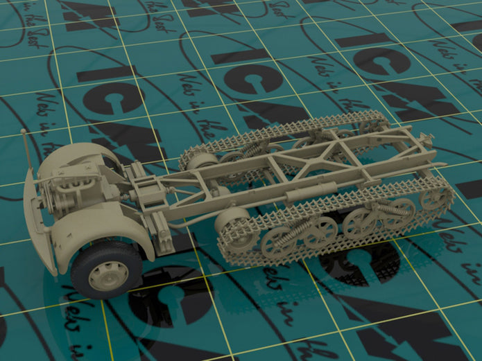 ICM 35453 model kit 1:35 WWII German Semi-Tracked Truck KHD S3000/SS M Maultier