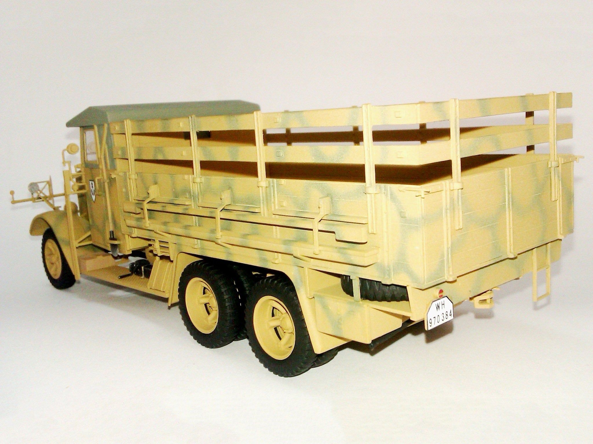 ICM 35466 Plastic model kit Scale 1:35 Henschel 33D1 WWII German army truck