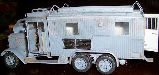 ICM 35467 Scale 1:35 Henschel 33 D1 Kfz.72 WWII German radio communication truck