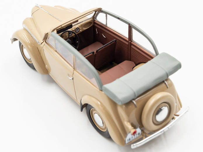ICM 35483 Scale model kit 1:35 Kadett K38 Cabriolimousine, WWII German Staff Car
