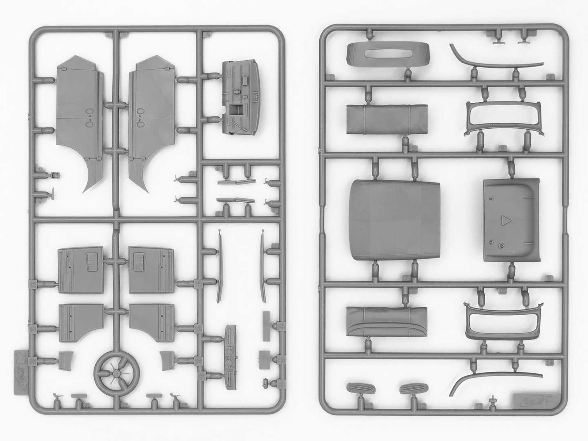 ICM 35484 Plastic model kit Scale 1:35 Moskvitch-401-420A, Soviet passenger car