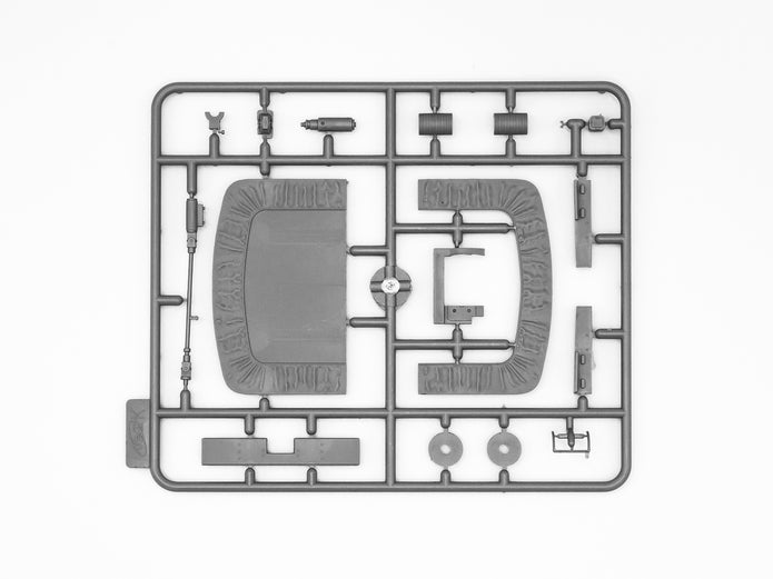 Studebaker US6-U3 in German Service Scale 1:35 ICM35493 Plastic Model Truck Kit
