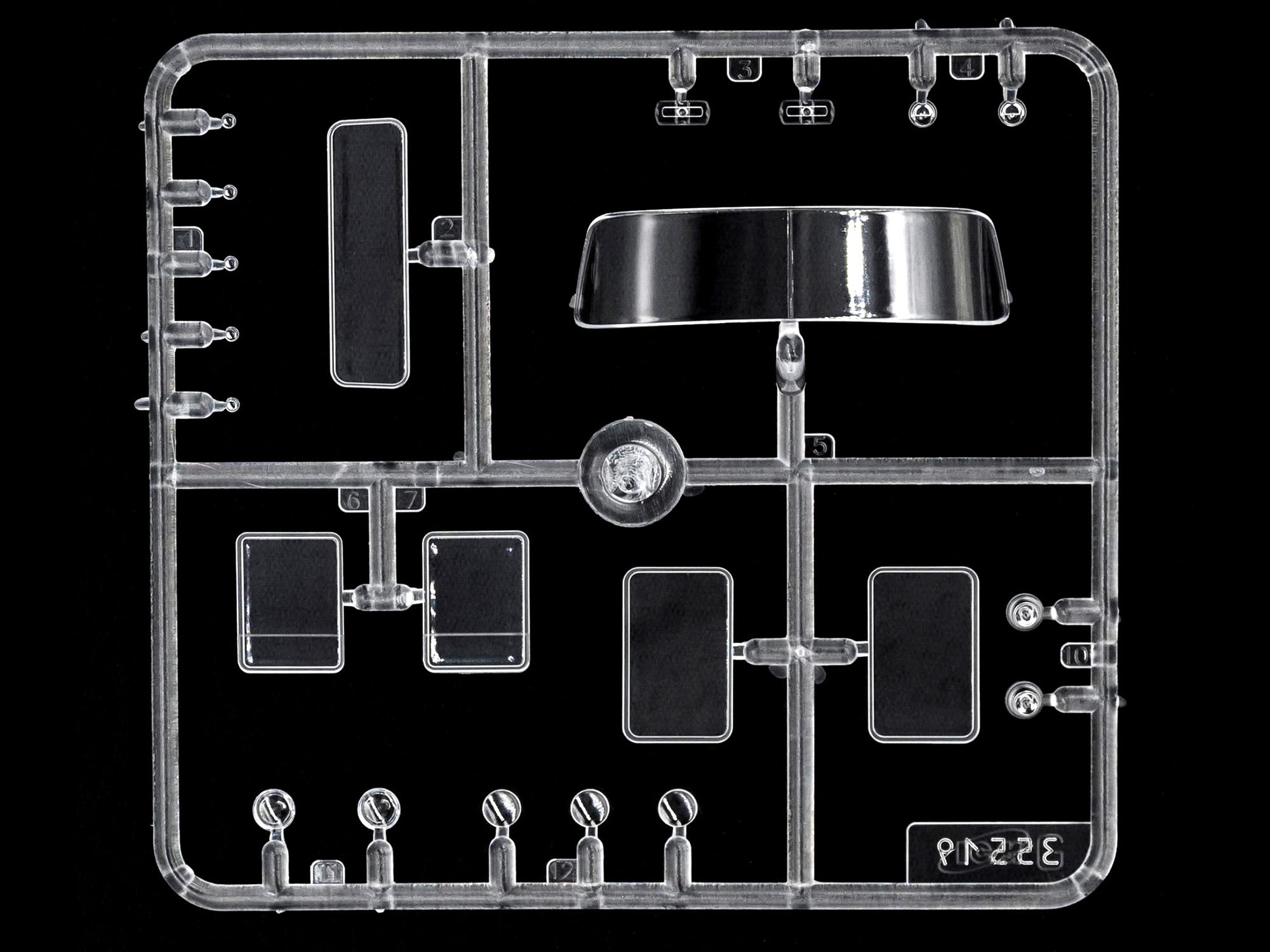 ICM 35519 Plastic model kit Scale 1:35 Soviet Firetruck AC-40-173A modelling kit