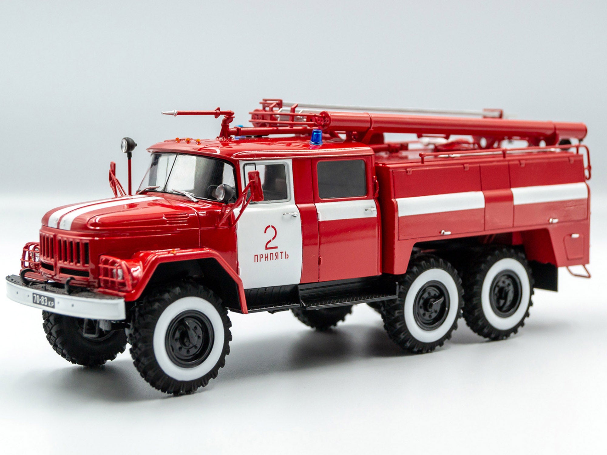 ICM 35519 Plastic model kit Scale 1:35 Soviet Firetruck AC-40-173A modelling kit