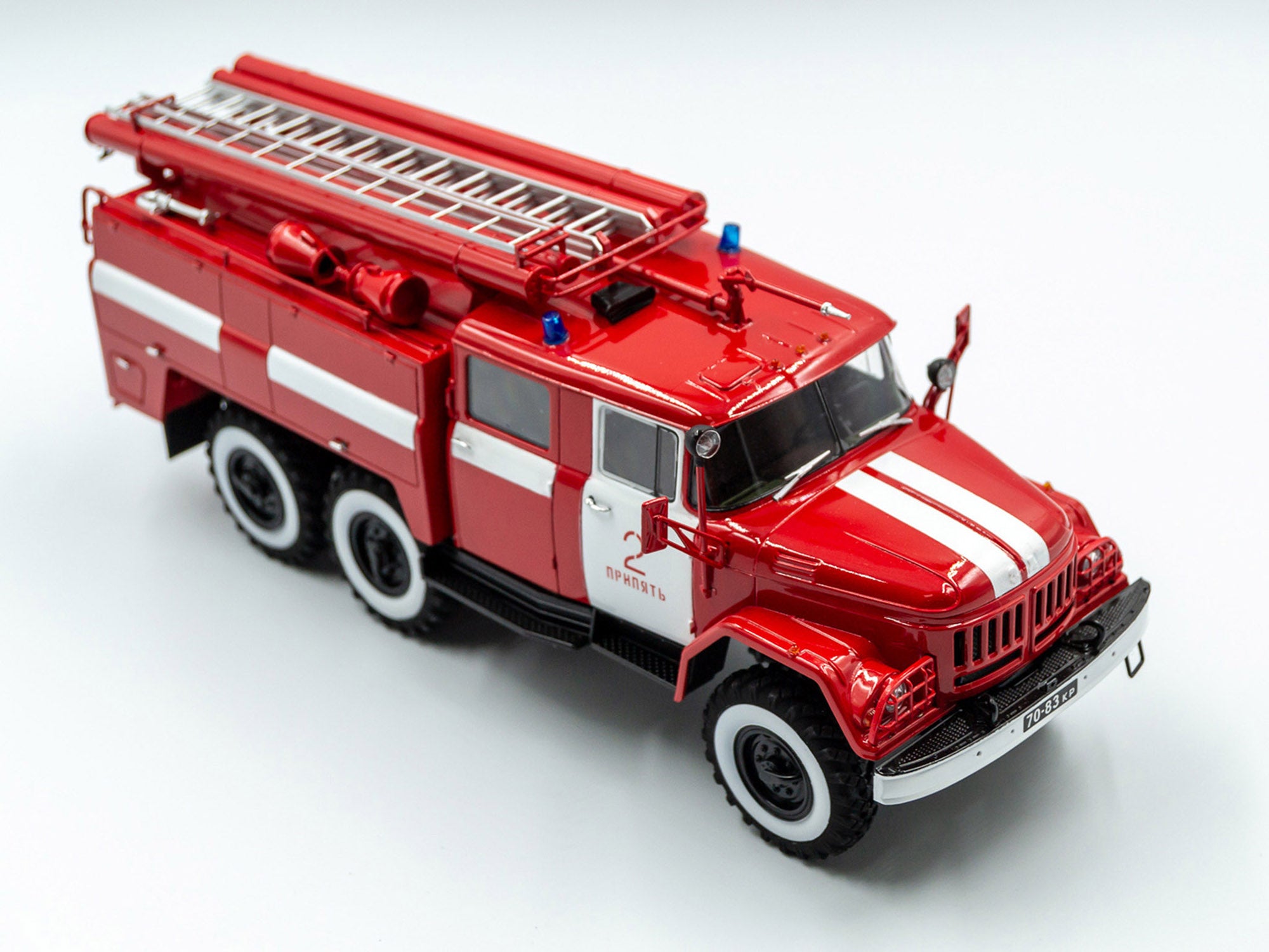 ICM 35519 Plastic model kit Scale 1:35 Soviet Firetruck AC-40-173A modelling kit