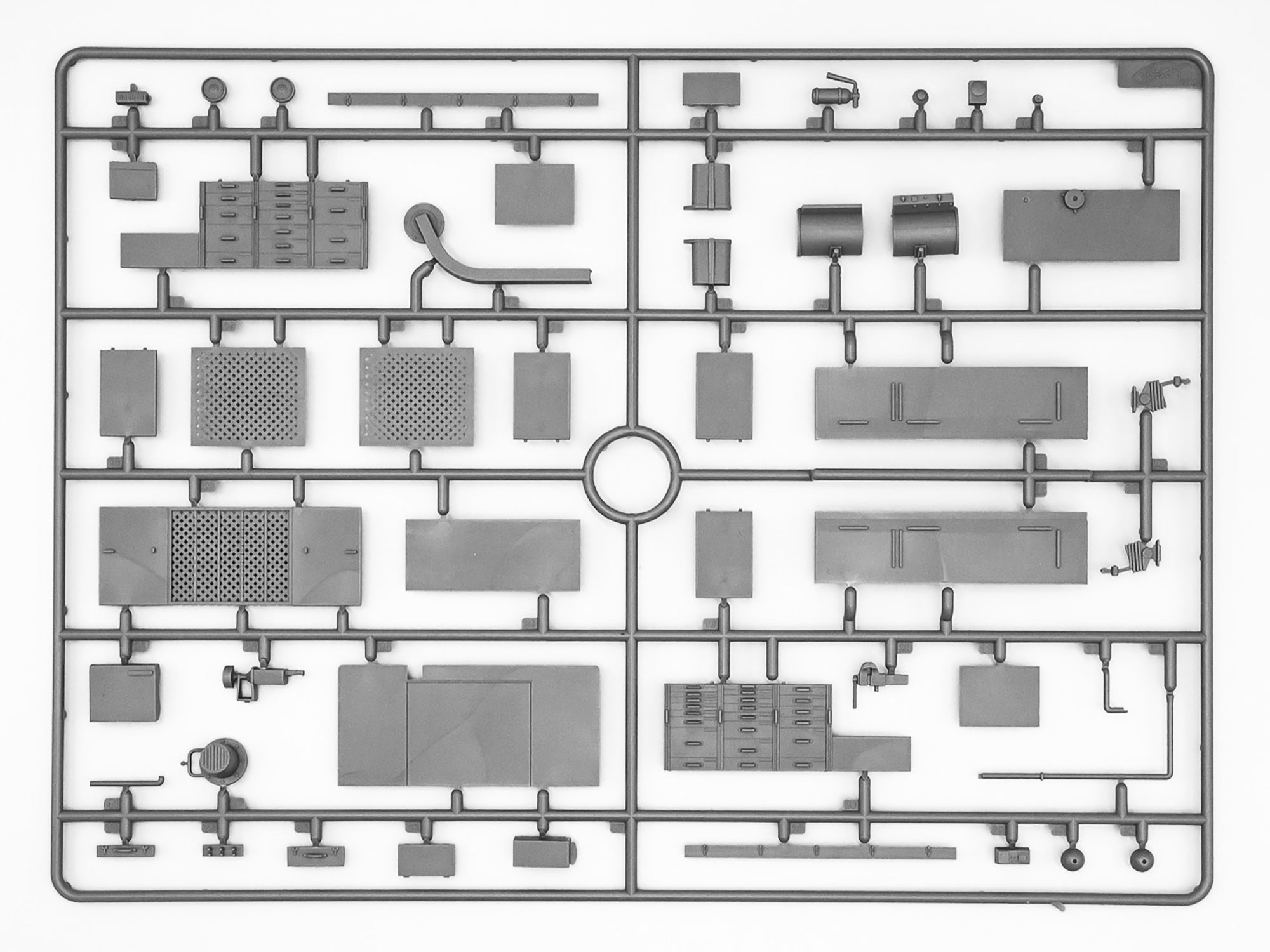 ICM35520 Plastic model Truck kit Scale 1:35 ZiL-131 MTO-AT Soviet Recovery Truck
