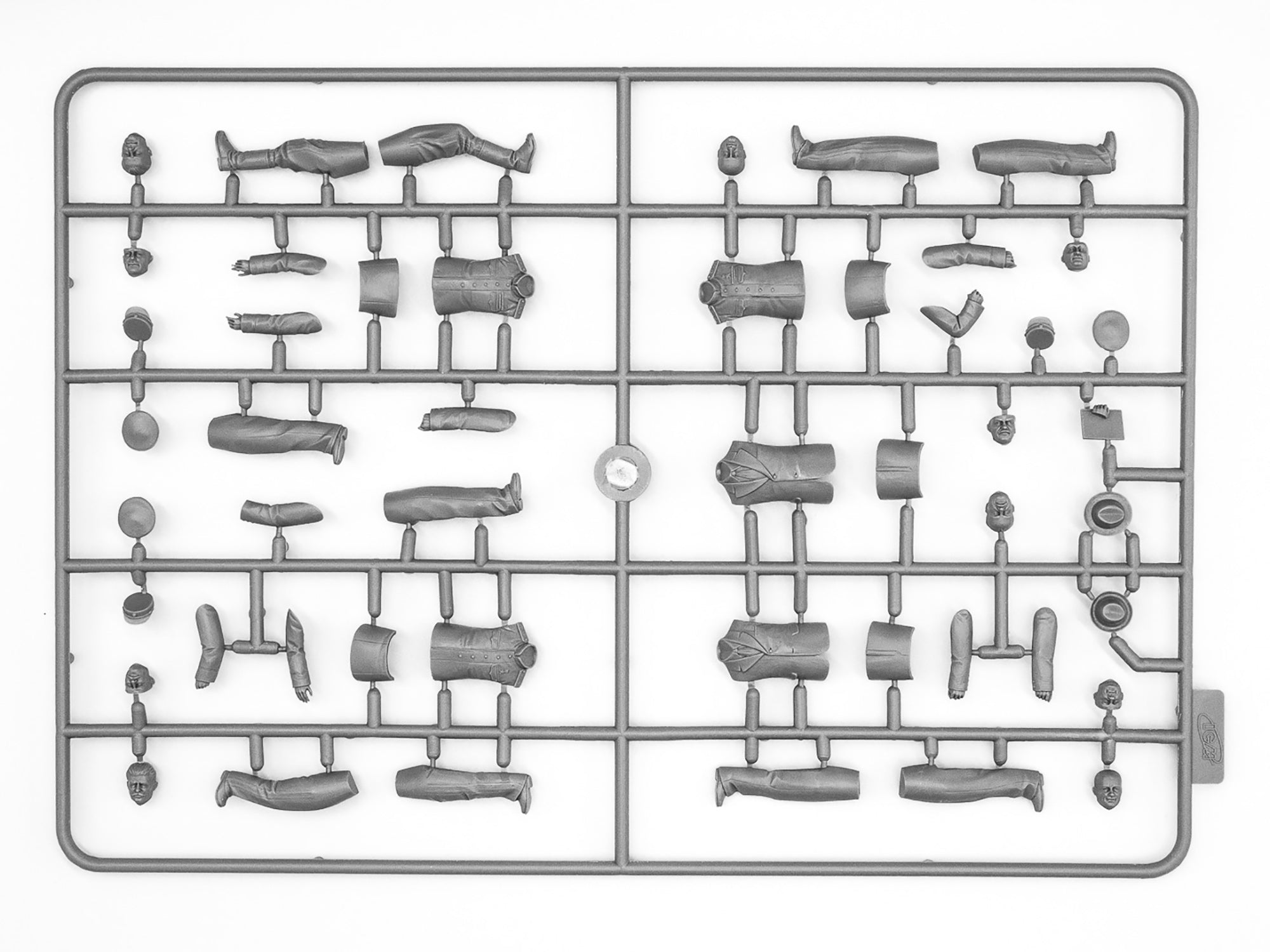 ICM 35535 Plastic model kit Scale 1:35 Packard Twelve Model 1936 with passengers