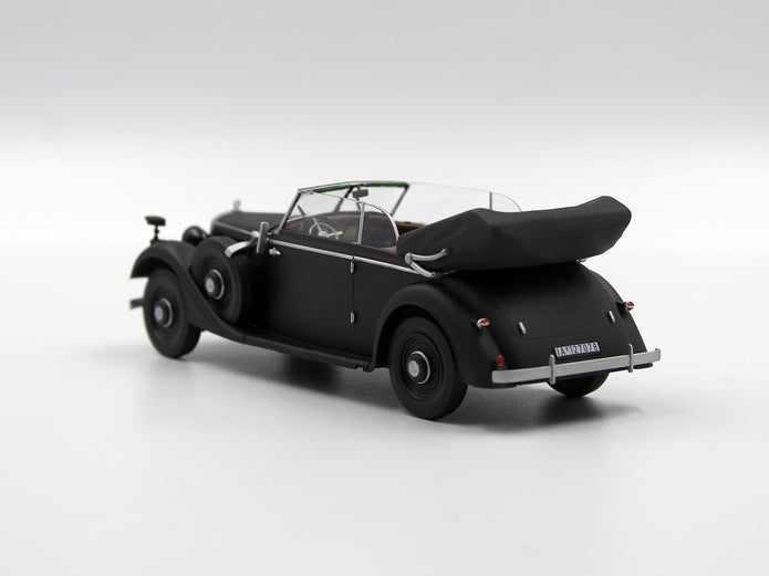 ICM 35540 Scale model kit 1:35 Typ 320 (W142) Cabriolet WWII German Staff Car