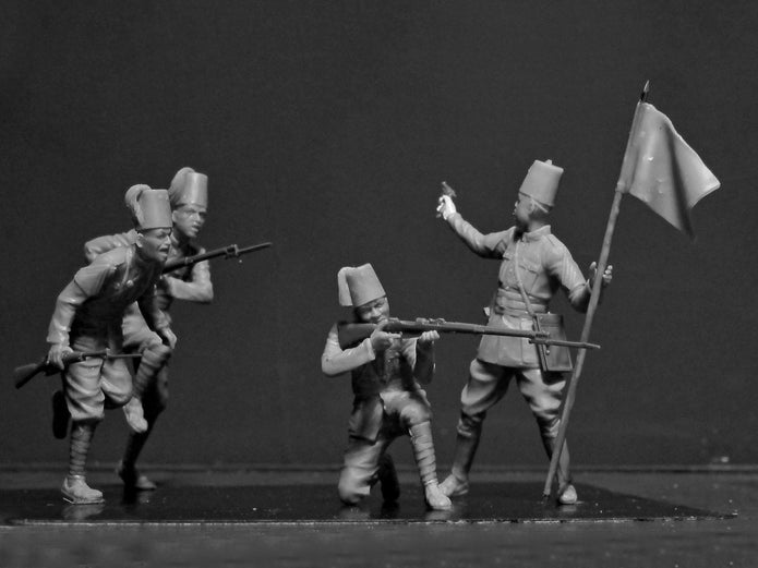 ICM 35567 model kit 1:35 Eritrean battalions the Italian Сolonial Army 1939-1940