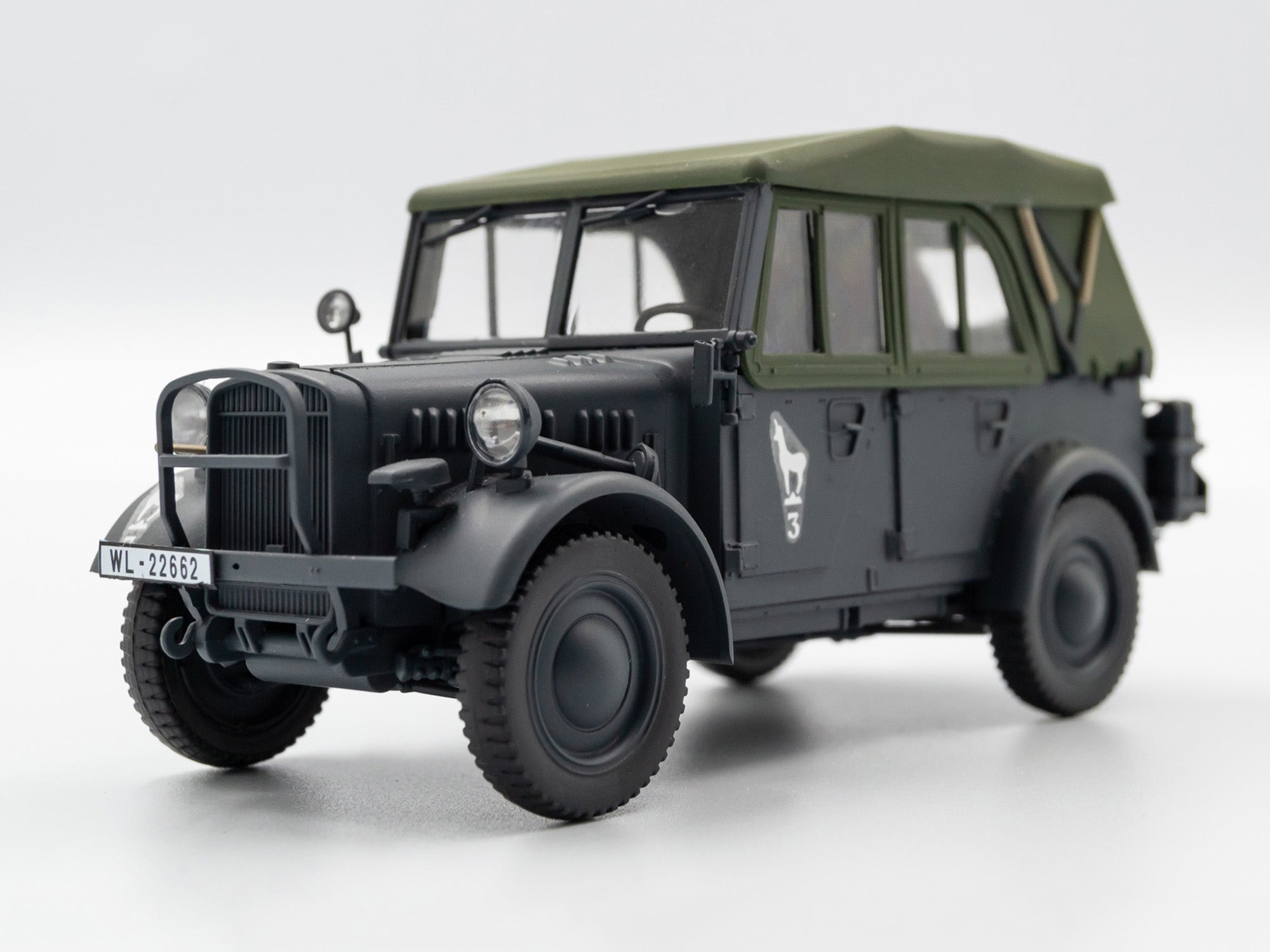 ICM 35582 Scale model kit 1:35 le.gl.Einheitz-Pkw Kfz1 WWII German Personnel Car