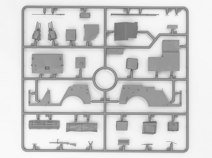 ICM 35583 Plastic car kit models Scale 1:35 Le.glEinheitz-Pkw Kfz2 modelling kit