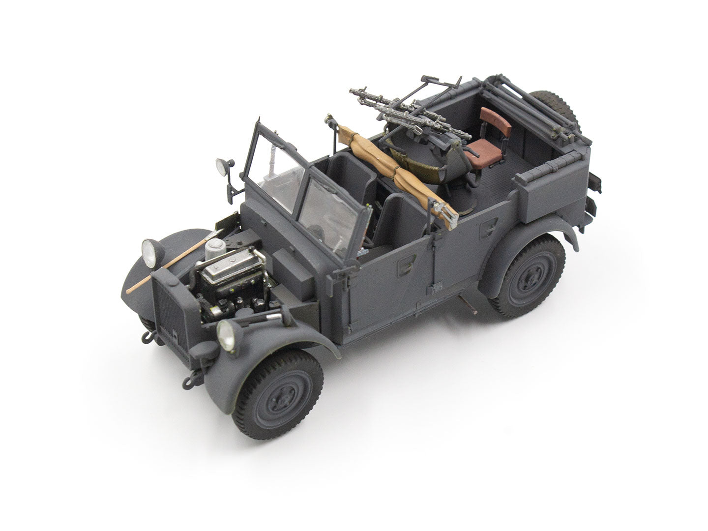 ICM 35584 le.gl.Einheits-Pkw Kfz.4 WWII German Light Anti-Aircraft Vehicle 1:35
