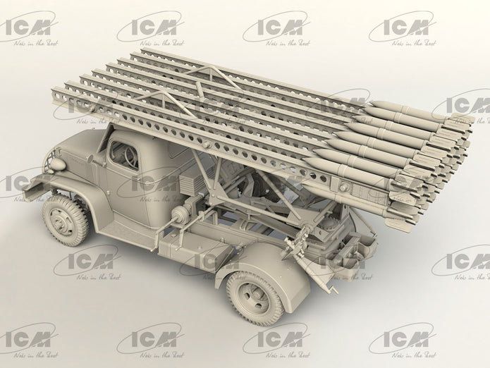 ICM 35596 Plastic model kit Scale 1:35 BM-13-16  G7107 chassis with Soviet crew