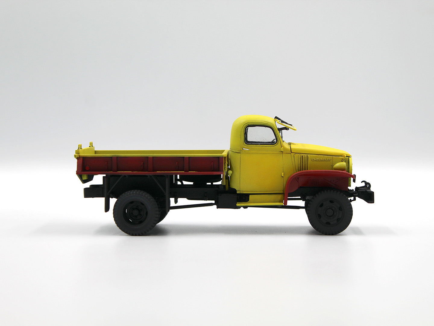 ICM35598 Plastic model car kit Scale 1:35 G7107 US Cargo Truck plastic kit model