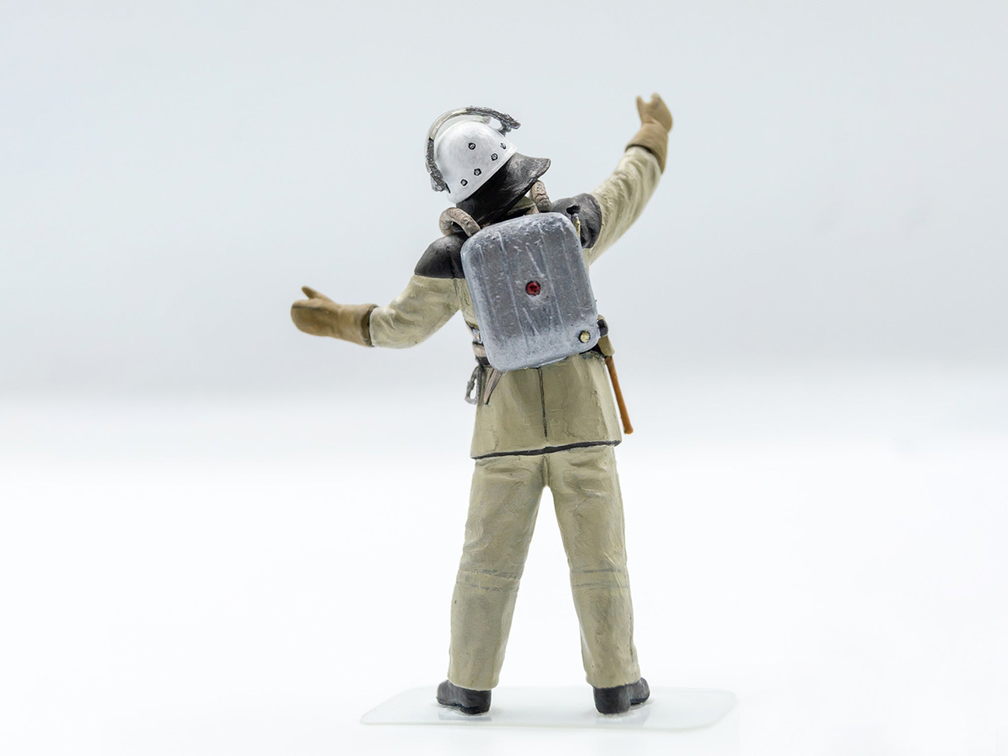 ICM 35623 Plastic model figures kit Scale 1:35 Soviet firefighters 1980s