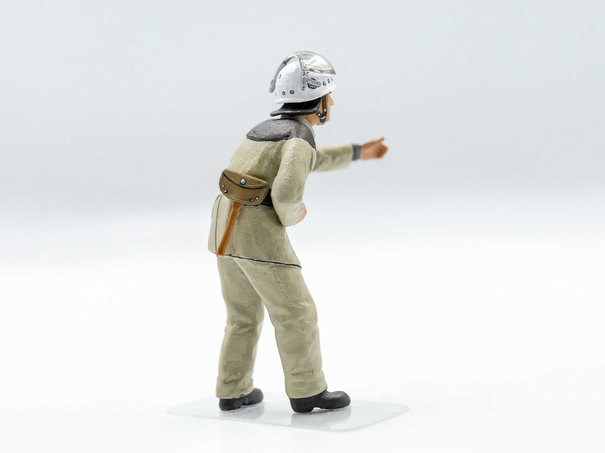 ICM 35623 Plastic model figures kit Scale 1:35 Soviet firefighters 1980s