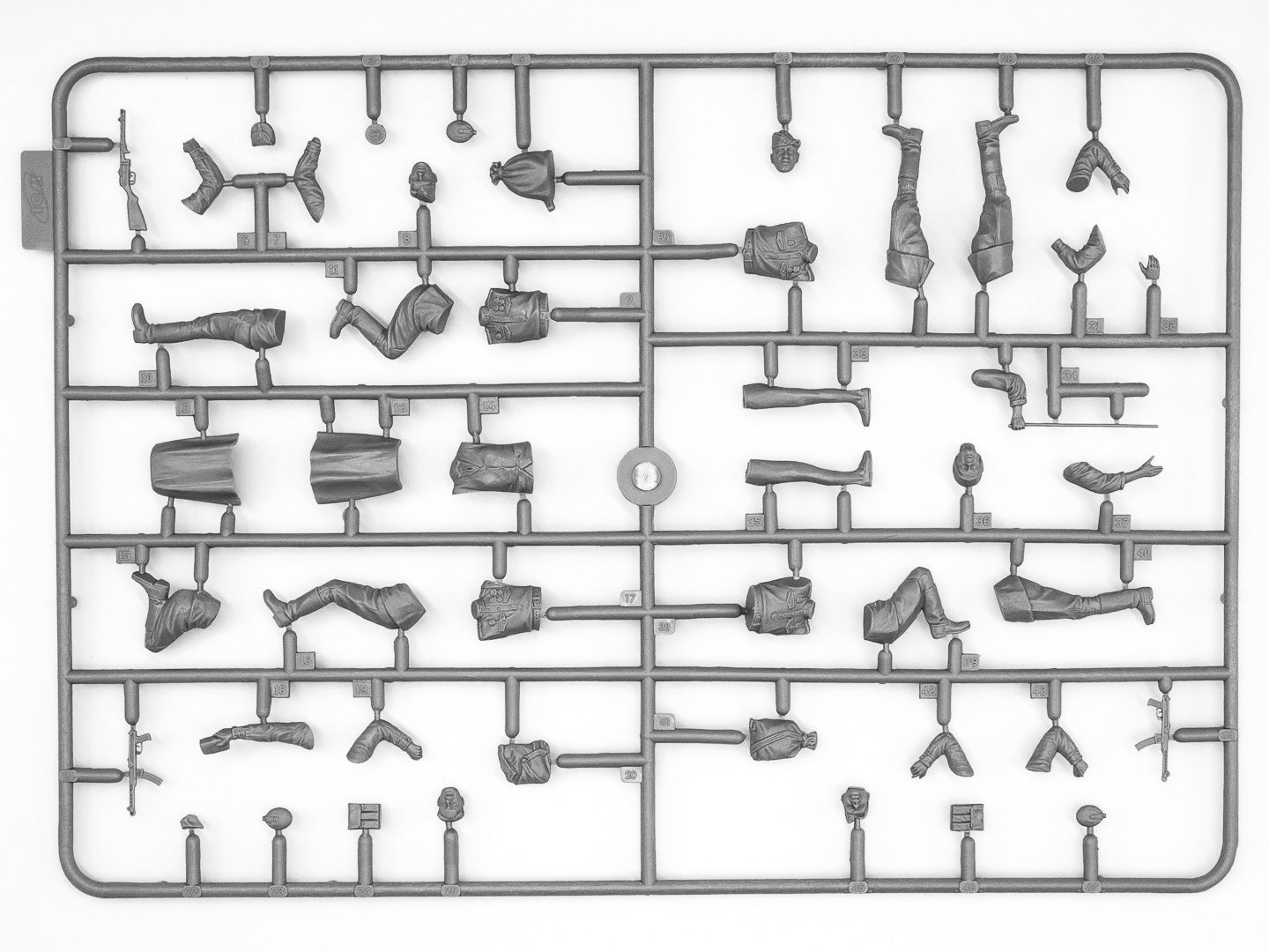 Soviet Motorized Infantry (1943-1945) 5 figures Scale 1:35 ICM35635 Plastic Model Figures Kit