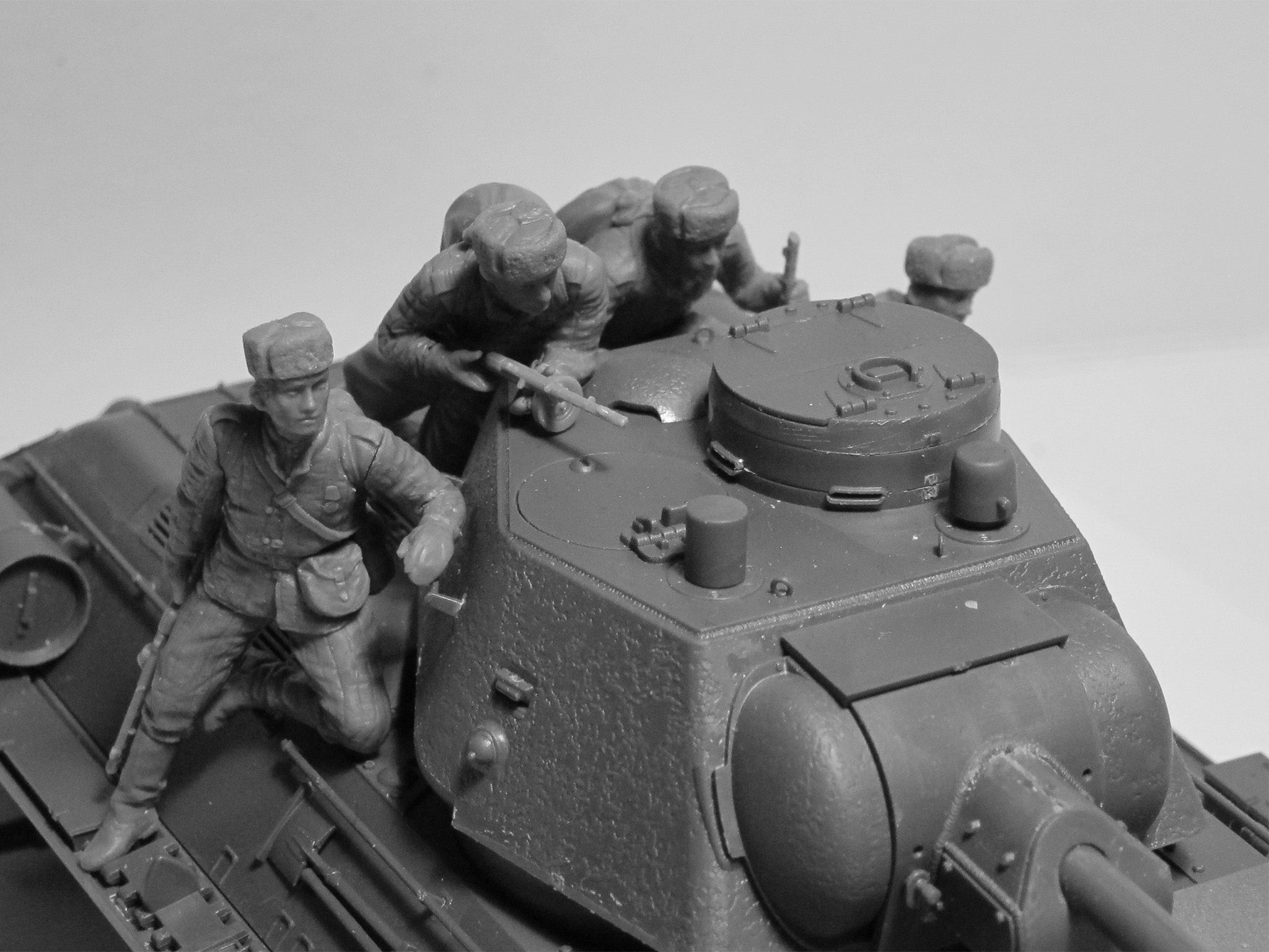 ICM 35640 Plastic model kit figures Scale 1:35 Soviet Tank Riders (1943-1945)