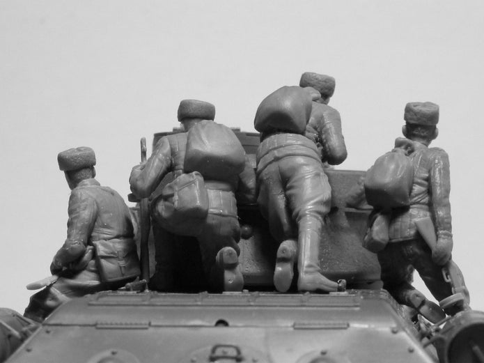 ICM 35640 Plastic model kit figures Scale 1:35 Soviet Tank Riders (1943-1945)