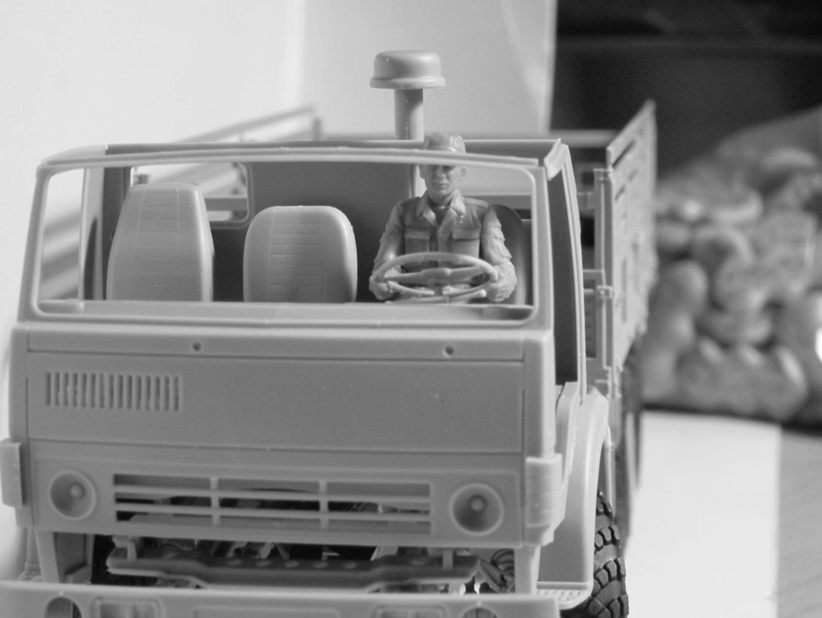 ICM 35641 Plastic model kit figures Scale 1:35 Soviet Drivers, 1979-1991