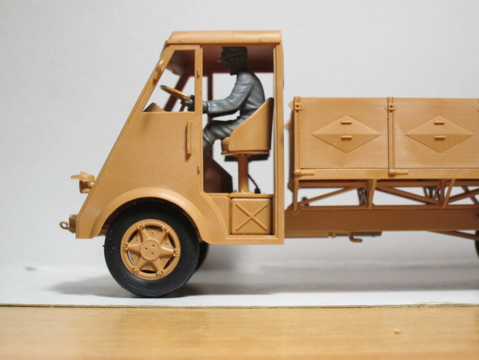 ICM 35642 Plastic model Scale 1:35 German Drivers 1939-1945 model kits plastic