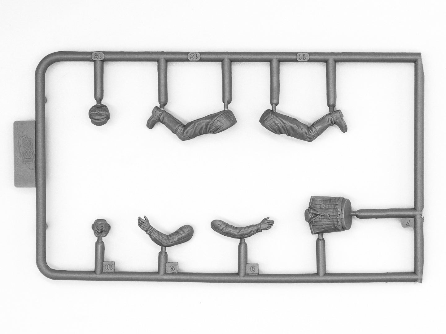 ICM 35643 Scale model kit 1:35 RKKA drivers 1943-1945 modelling plastic kits