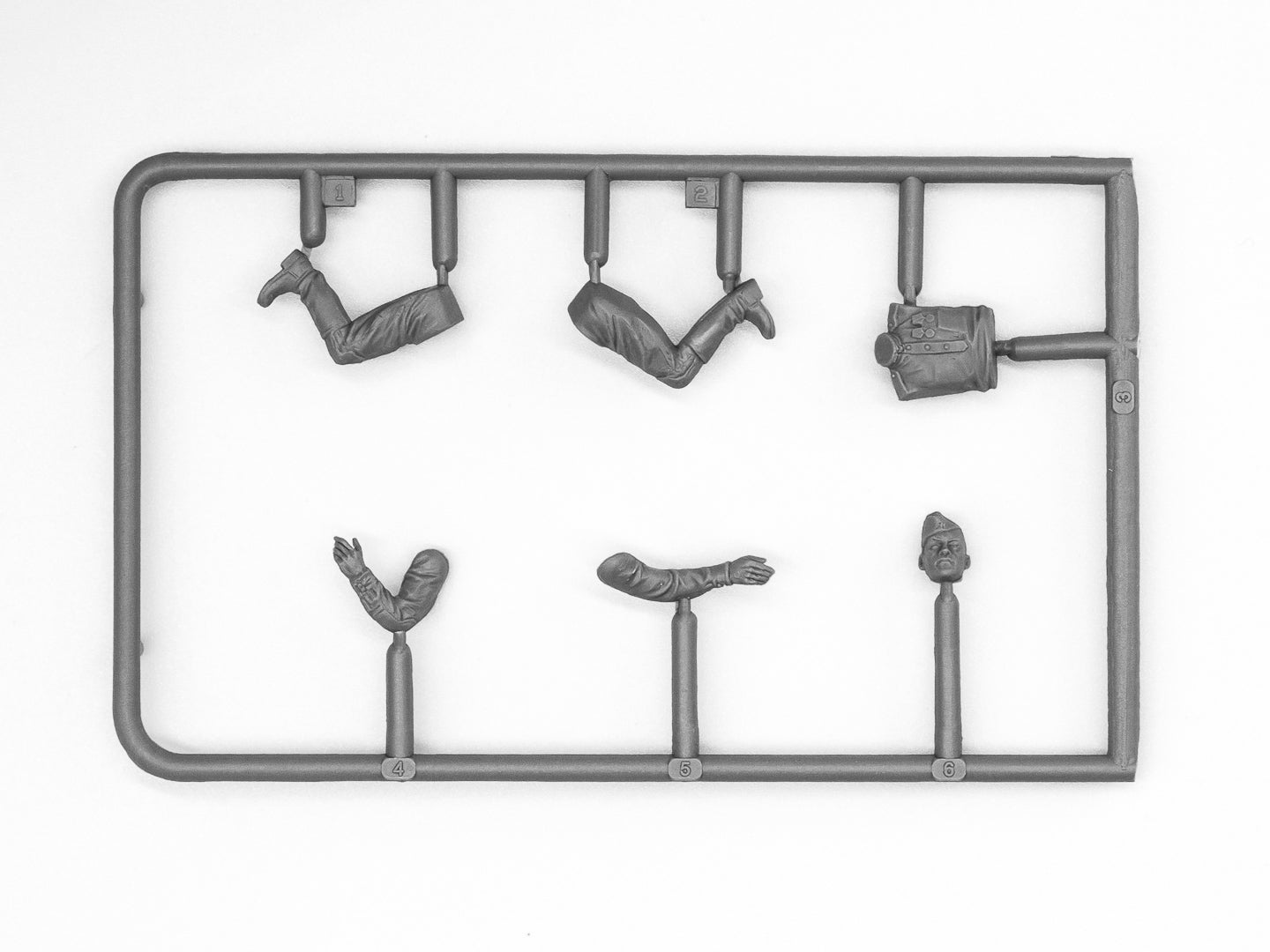 ICM 35643 Scale model kit 1:35 RKKA drivers 1943-1945 modelling plastic kits