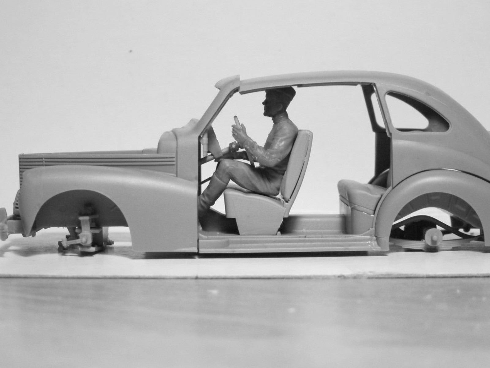 ICM 35643 Scale model kit 1:35 RKKA drivers 1943-1945 modelling plastic kits