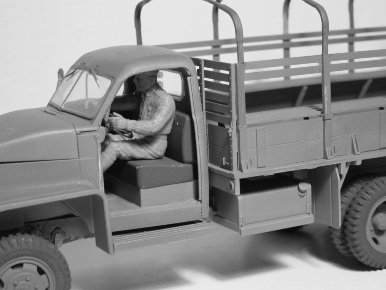 ICM 35643 Scale model kit 1:35 RKKA drivers 1943-1945 modelling plastic kits