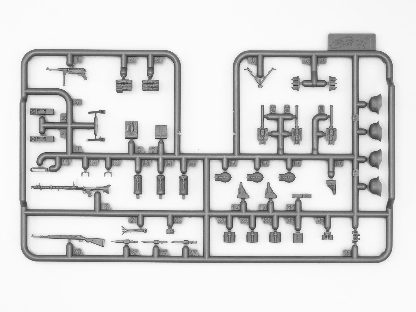 ICM 35645 Plastic model figures kit Scale 1:35 WWII German MG08 MG Team 2figures