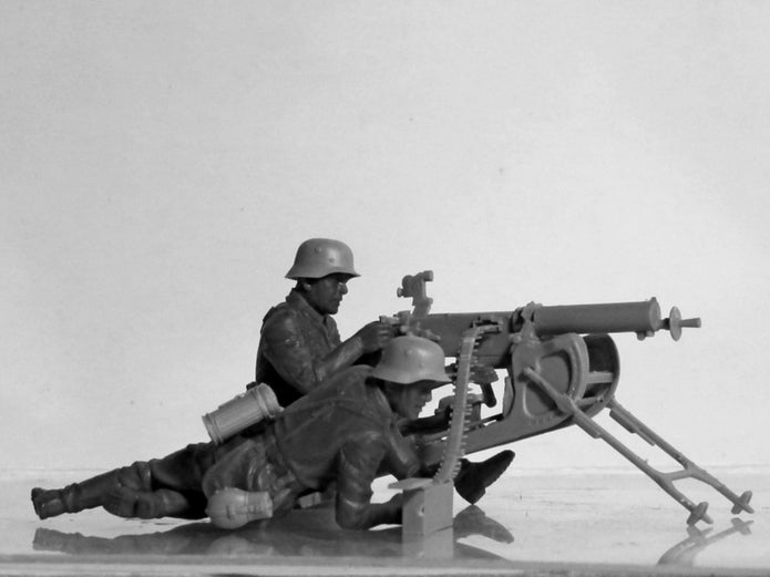 ICM 35645 Plastic model figures kit Scale 1:35 WWII German MG08 MG Team 2figures