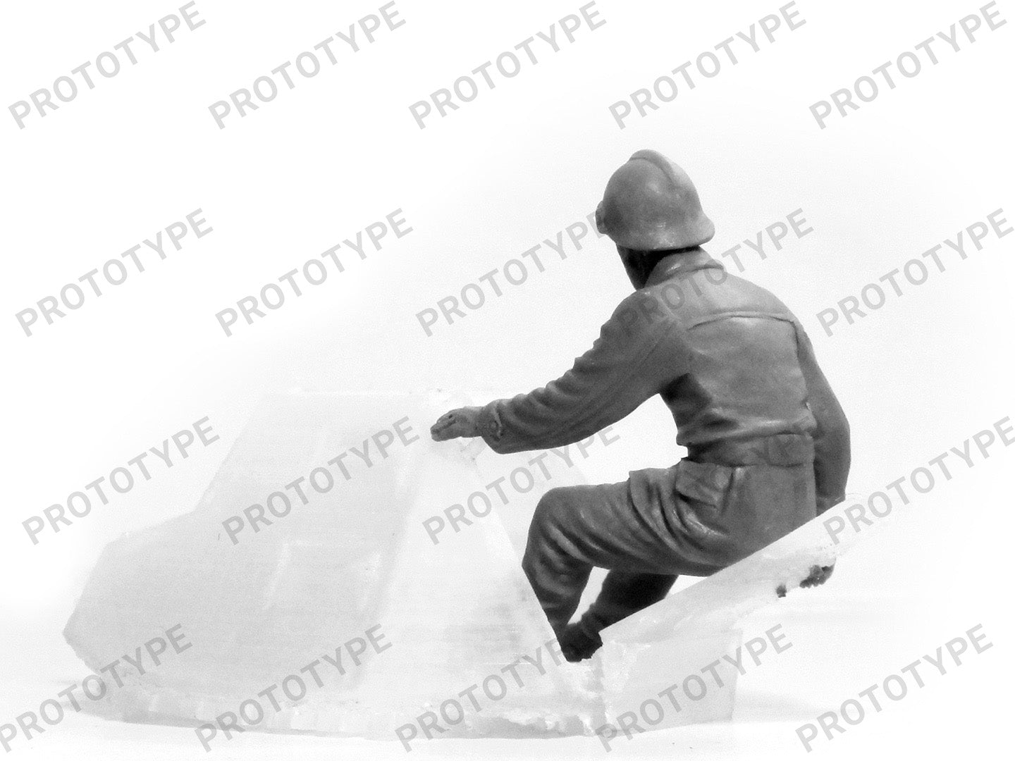 ICM 35647 Plastic model figures kit Scale 1:35 WWII French Tank Crew (5 figures)