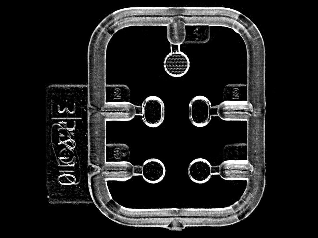 ICM 35653 Plastic model kit Scale 1:35 Standard B “Liberty” with US drivers, WWI