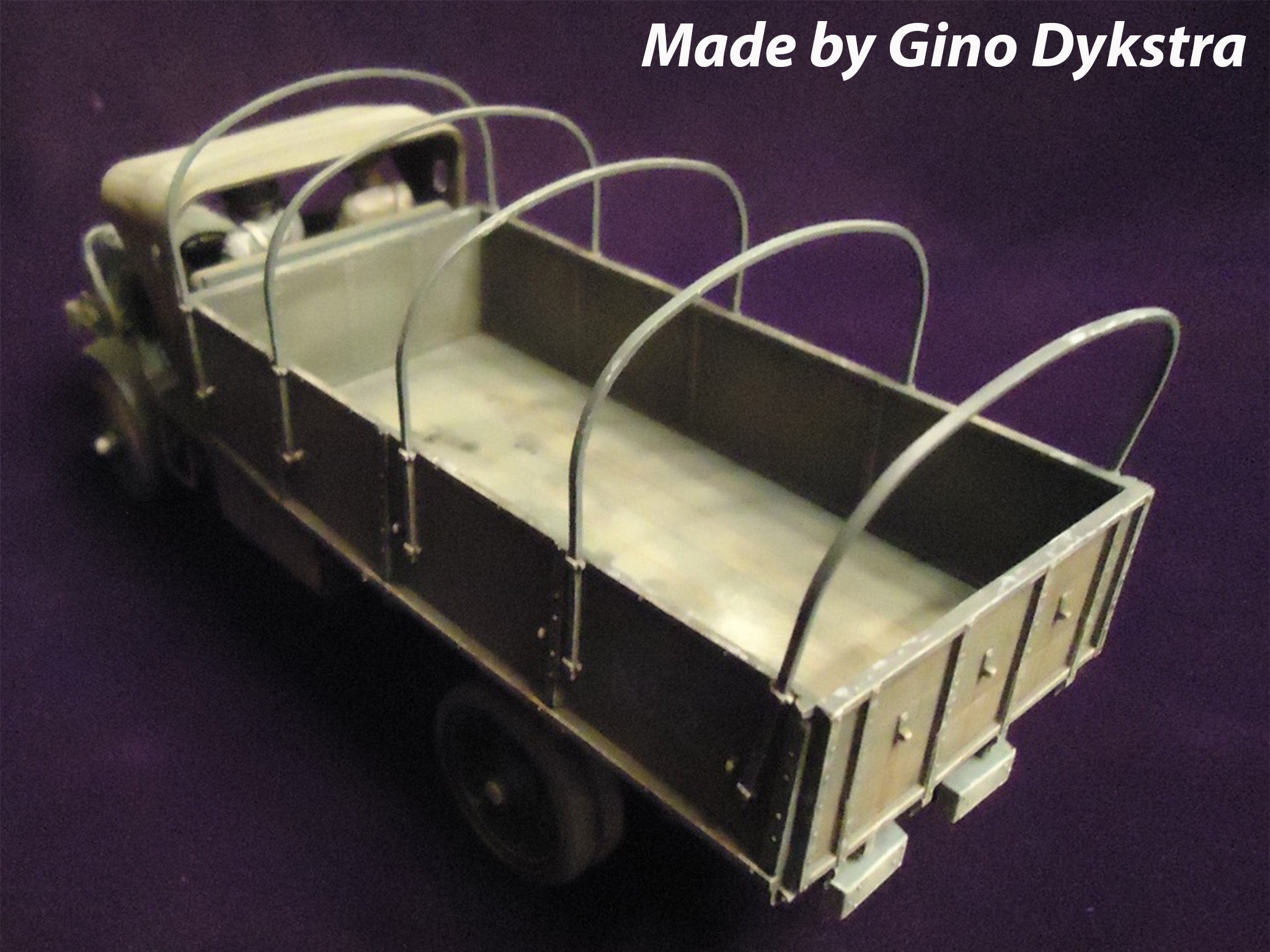 ICM 35653 Plastic model kit Scale 1:35 Standard B “Liberty” with US drivers, WWI