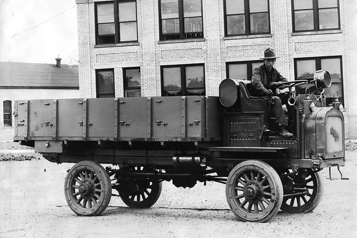 ICM 35655 Plastic model kit Scale 1:35 FWD TypeB WWI US Army Truck - kits models