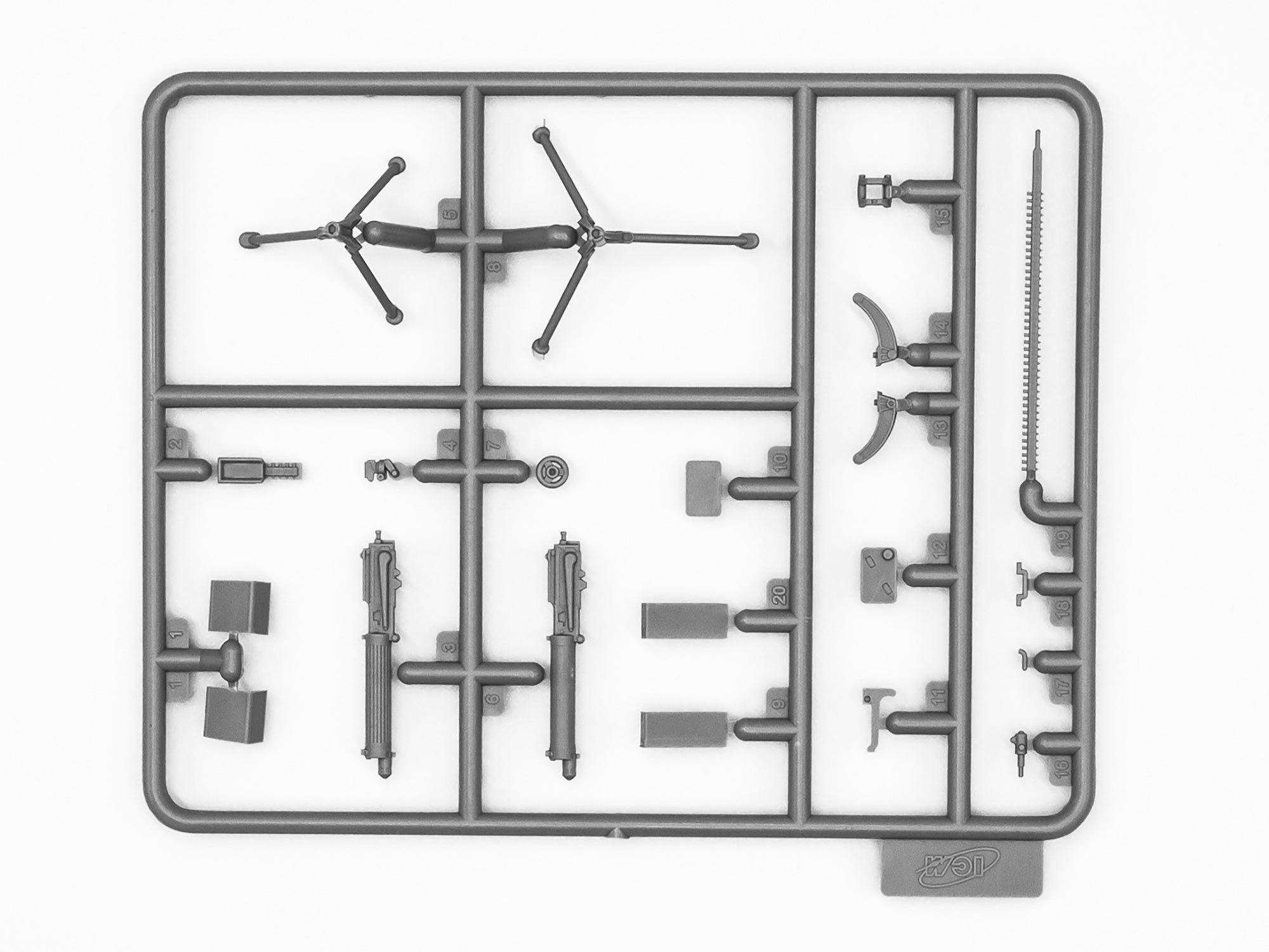 ICM 35670 Scale model kit 1:35 Model T RNAS Armoured Car WWI British Tank Crew
