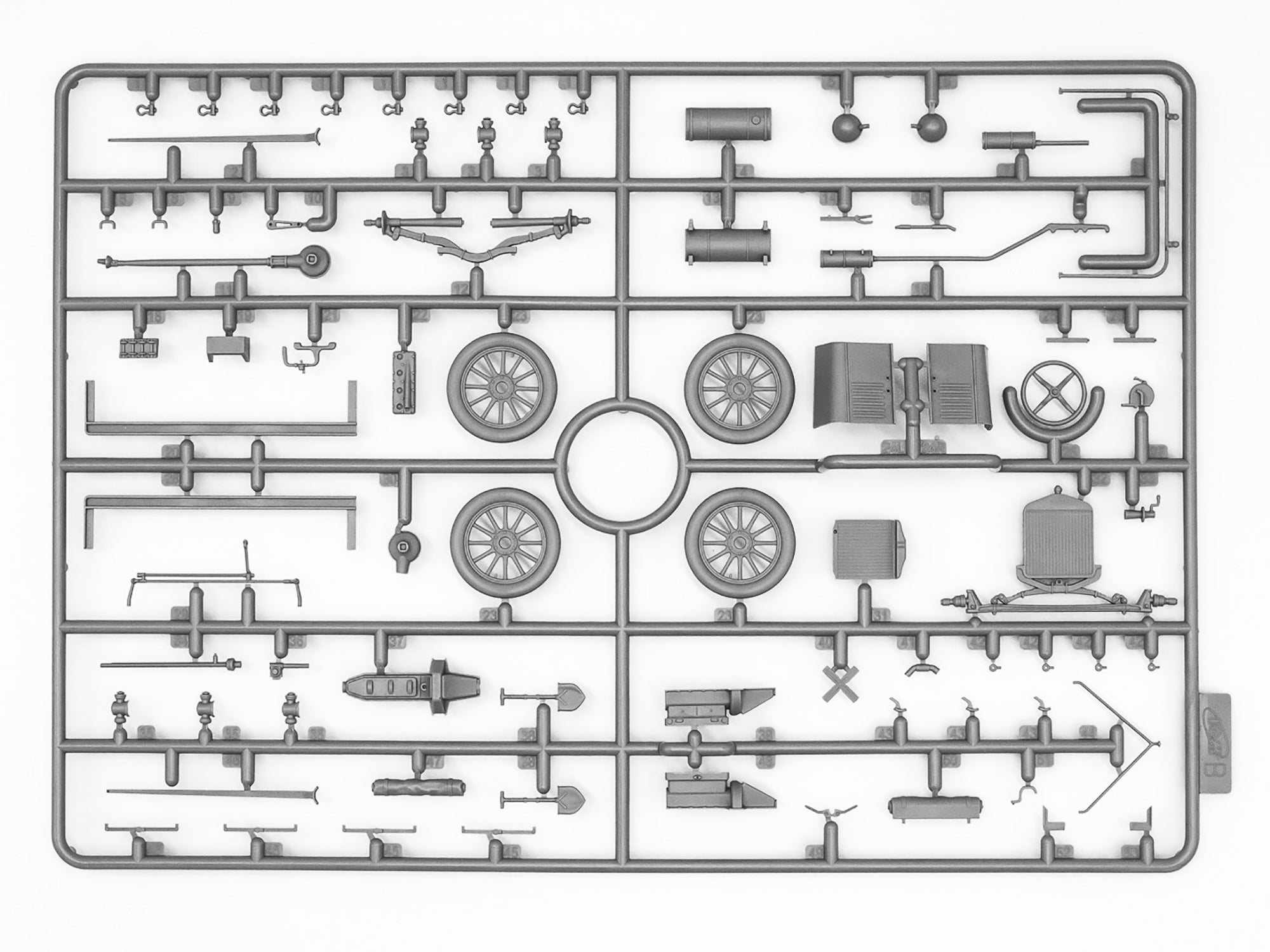 ICM 35670 Scale model kit 1:35 Model T RNAS Armoured Car WWI British Tank Crew