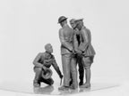 ICM 35670 Scale model kit 1:35 Model T RNAS Armoured Car WWI British Tank Crew