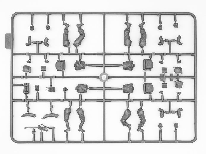 ICM 35673 Plastic model kit figures Scale 1:35 Austro-Hungarian Infantry (1914)