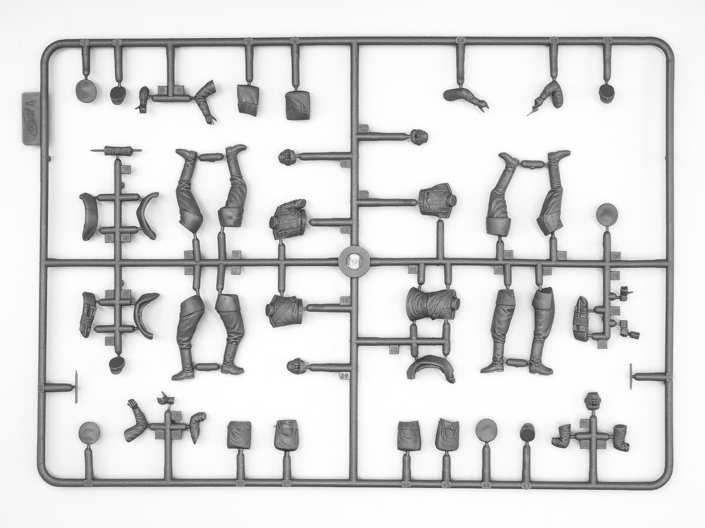 ICM 35677 Plastic model figures kit Scale 1:35 WWI Eastern European Infantry