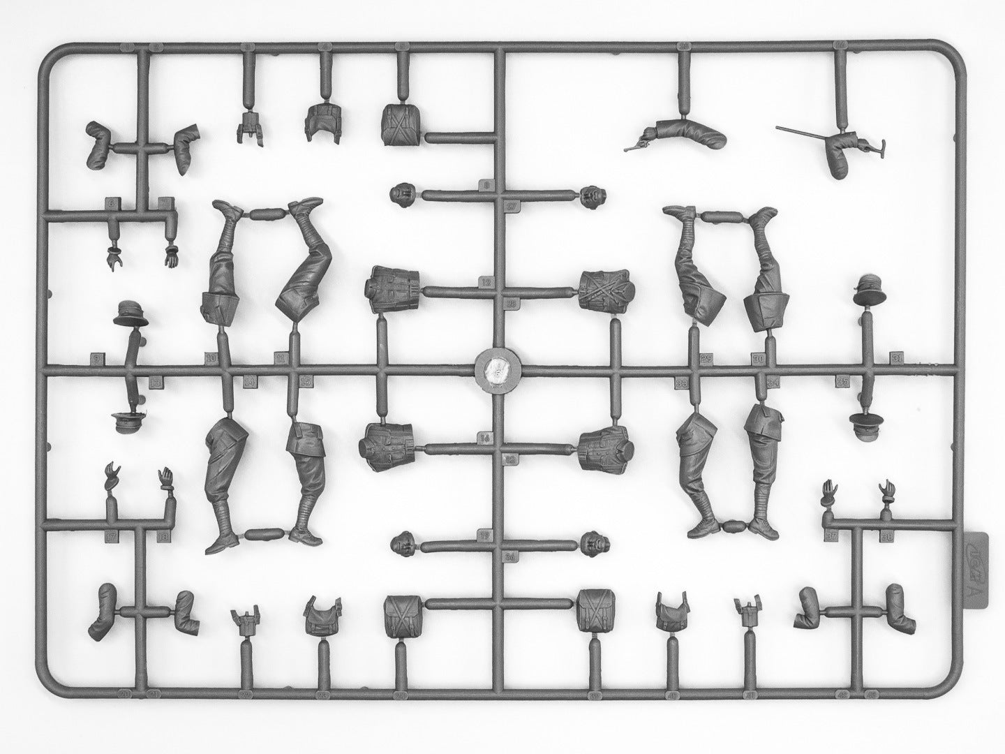 ICM 35684 Plastic model kit figures 1:35 WWI British infantry 1914 modelling kit