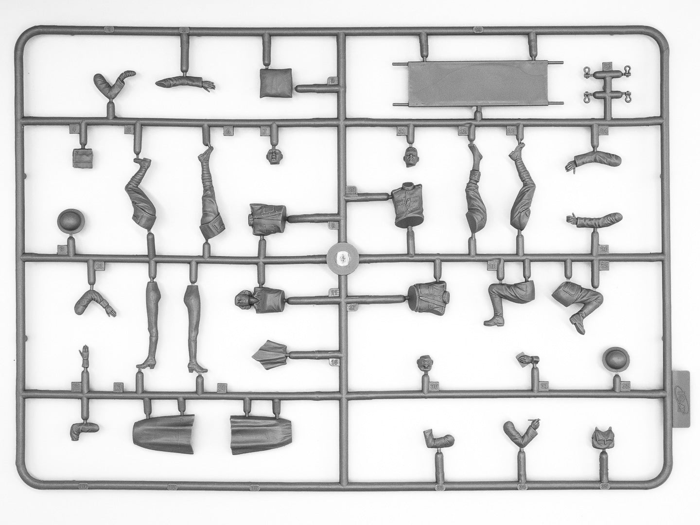 ICM 35694 Plastic model kit 1:35 WWI US medical personnel modelling plastic kits