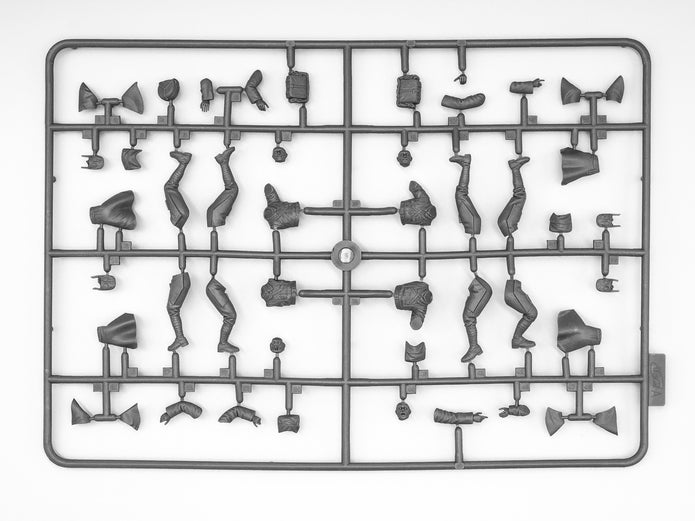 ICM 35696 Plastic model kit 1:35 French Infantry in Gas Masks (1916) (4 figures)