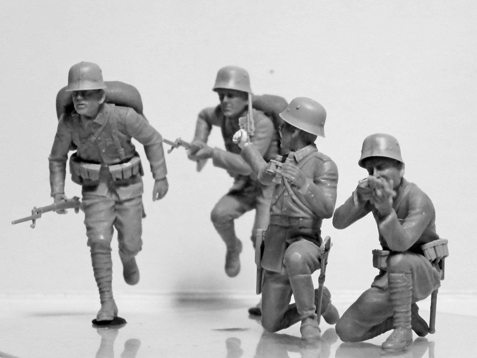 ICM 35700 Plastic model figures kit Scale 1:35 Turkish Infantry (1915-1918), WWІ
