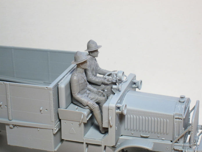 ICM 35706 Plastic model kit 1:35 US Drivers (1917-1918) (2 figures) models kits