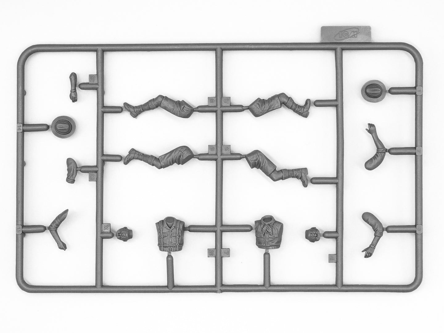 ICM 35707 Plastic model kit 1:35 ANZAC Drivers 1917-1918 modelling plastic kits