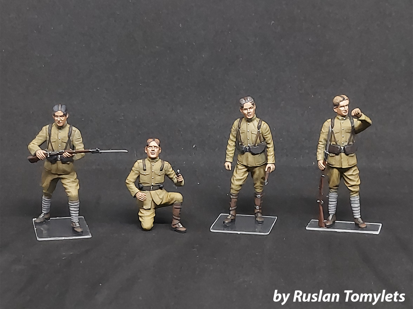 ICM 35720 Plastic model kit figures Scale 1:35 Brewster Body Shield US Infantry