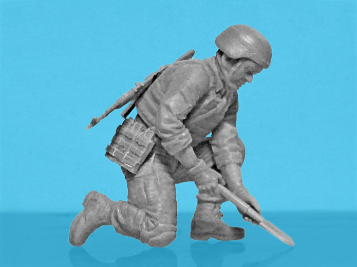 ICM 35753 Scale 1:35 “To be ahead to save life” Sappers Armed Forces of Ukraine
