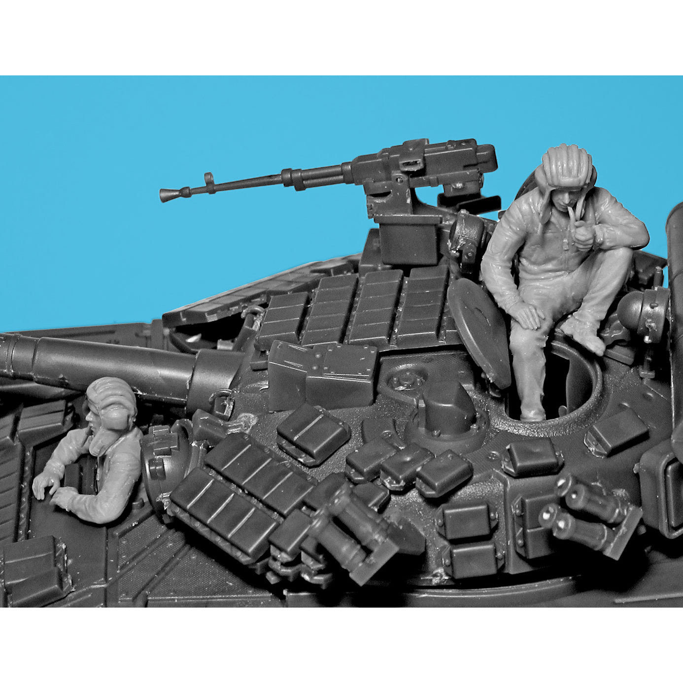 Tank Crew of the Armed Forces of Ukraine Plastic Model Kit Figures 1:35 ICM35756