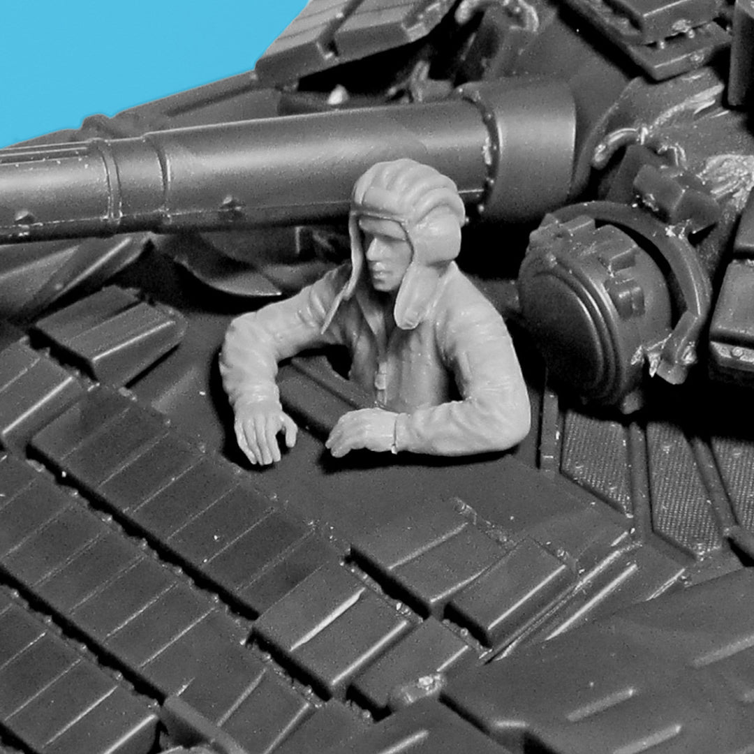 Tank Crew of the Armed Forces of Ukraine Plastic Model Kit Figures 1:35 ICM35756